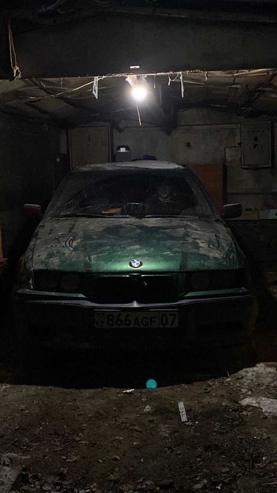 Продам машину марки БМВ