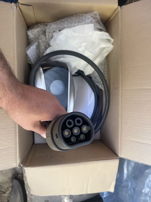 Зарядное устройство