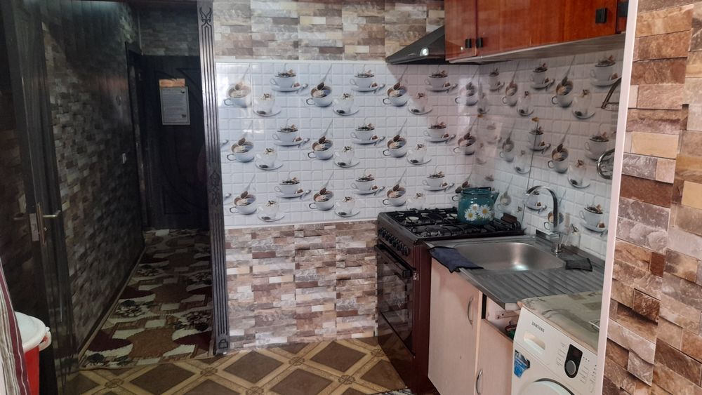 Уй сотилади! 3 микрорайон тинчлик МФЙ, 39, 1, 73 квартира.