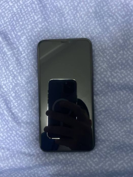 Iphone 11 pro max 64 gb sotiladi