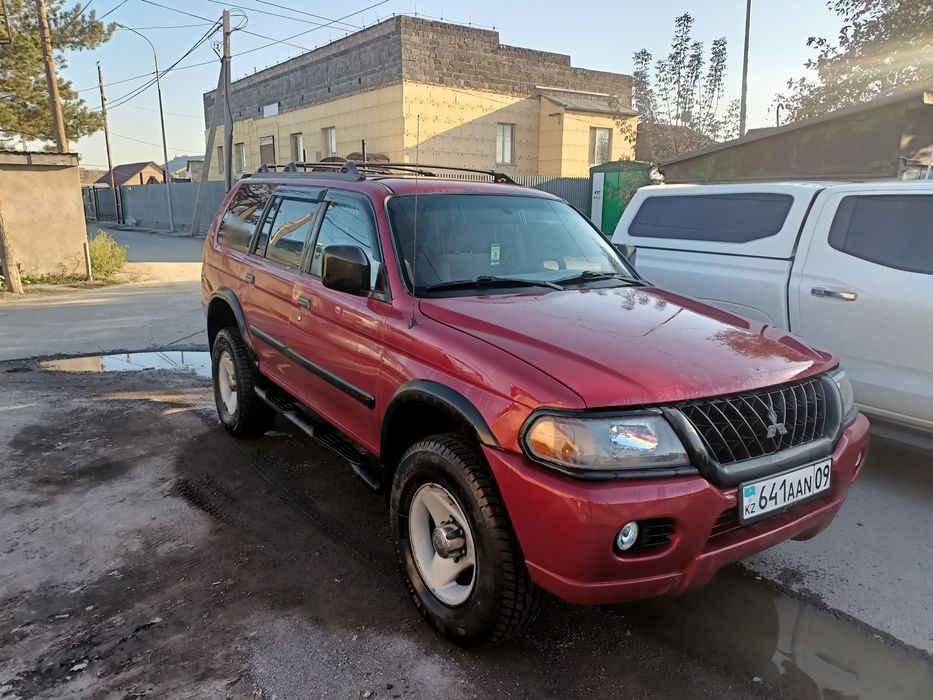 Продам Montero sport