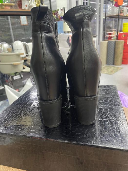 Продам ботильоны осенние