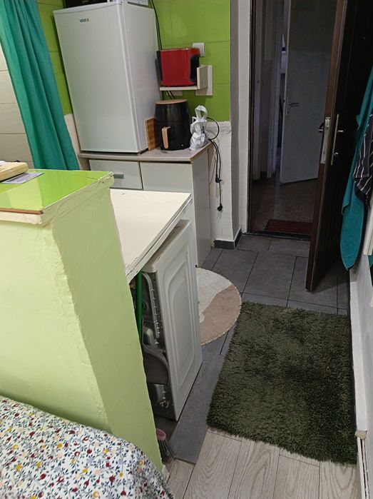 Închiriez garsoniera tomis 3