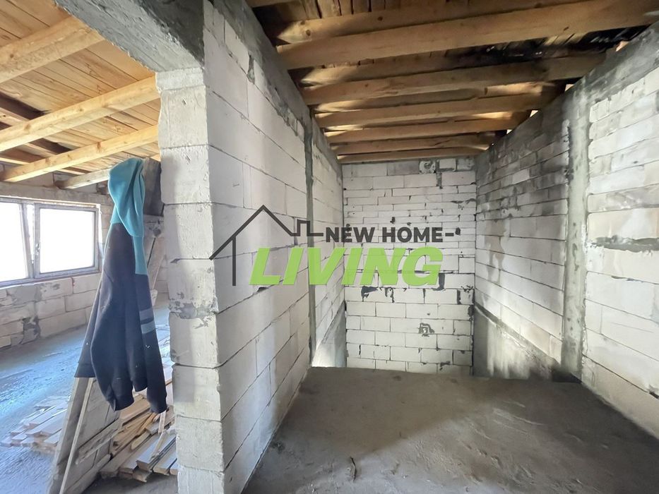 Продава се Къща в Чепеларе - 900 кв.м за 500 €/кв.м - Снимка #10