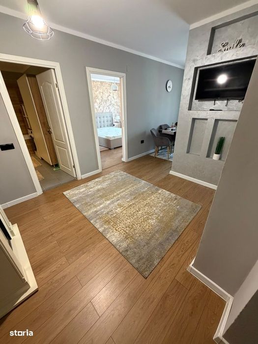 Apartament decomandat, finisat modern, zona Eroilor