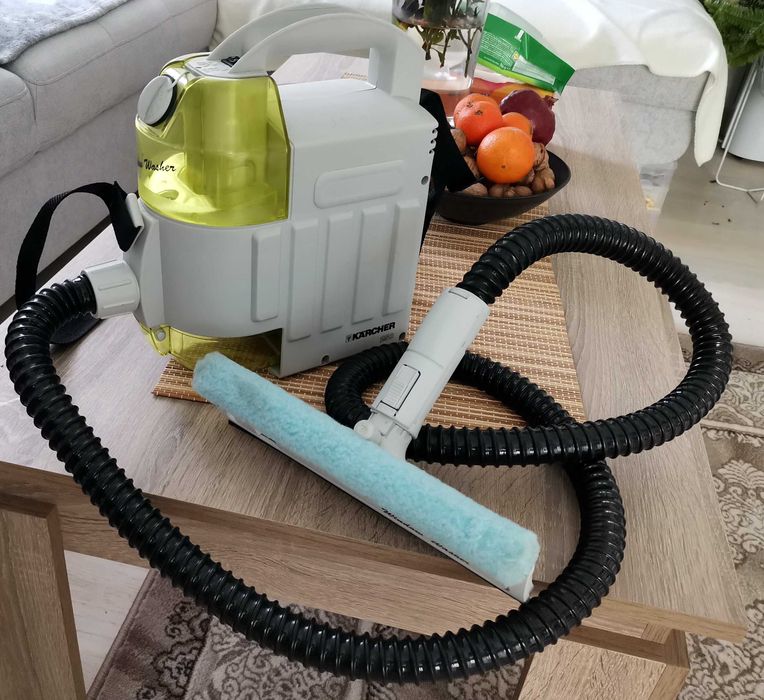 Aspirator pentru spalat geamuri Karcher K250 - necesita acumulator