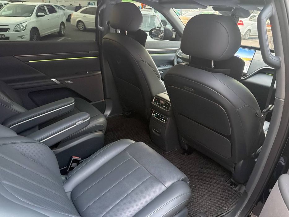 Donfeng 008 restayling