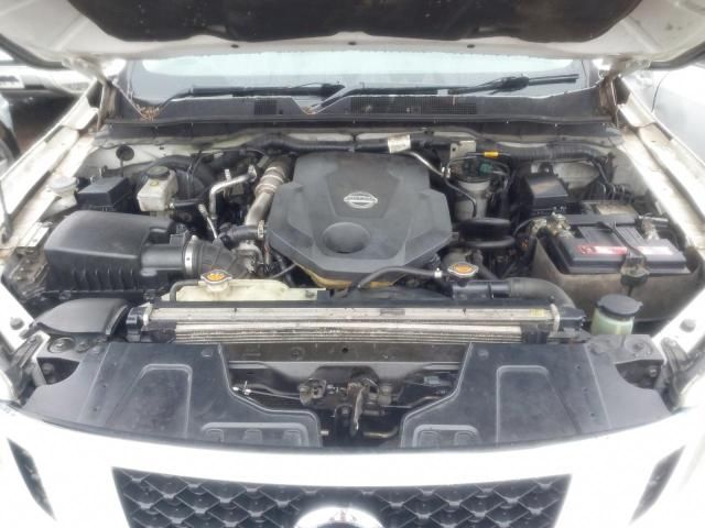 Dezmembrez Nissan Navara D23