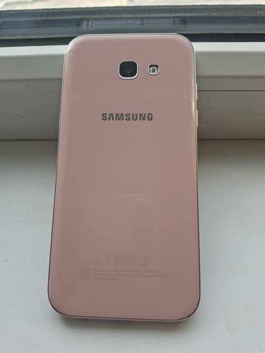 Самсунг А 5...в идеальном состоянии