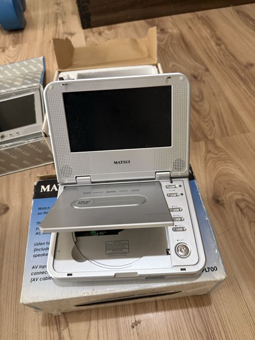 Монитор/DVD за автомобил