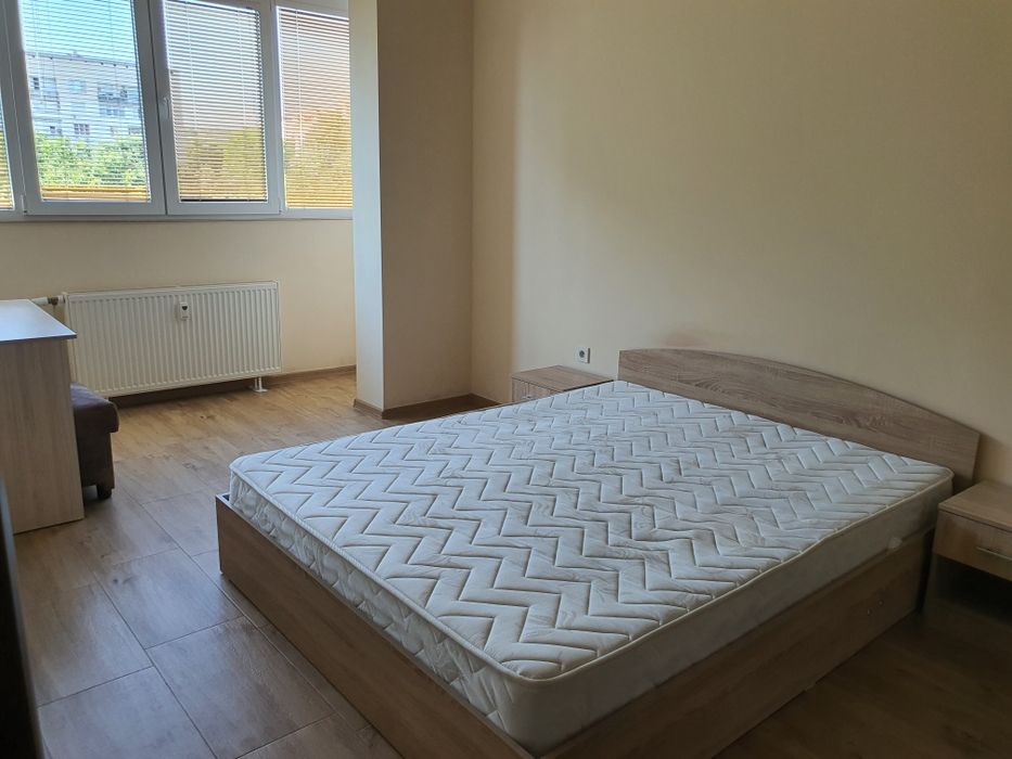 Дава се под наем Тристаен апартамент в Плевен, Идеален център - 70 кв.м за 408 € - Снимка #7