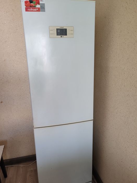 Продаю холодильник LG