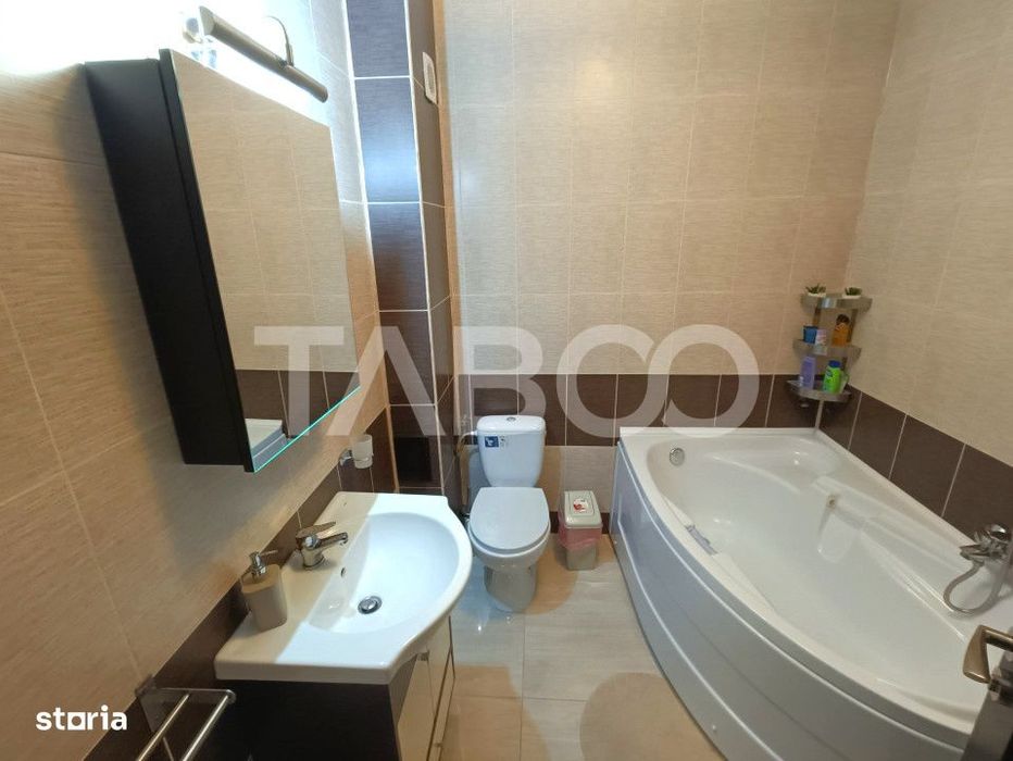 Apartament modern cu 2 camere decomandate si loc de parcare