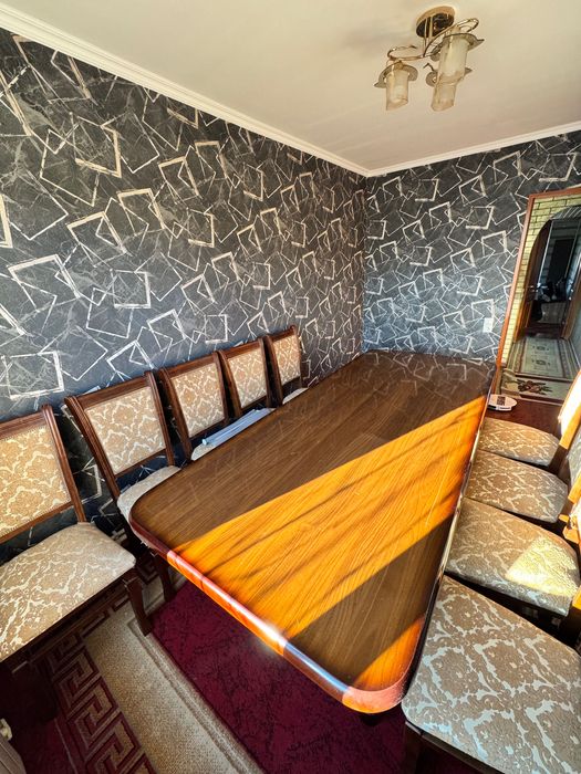 Стол стул сотилади 12 стул и стол