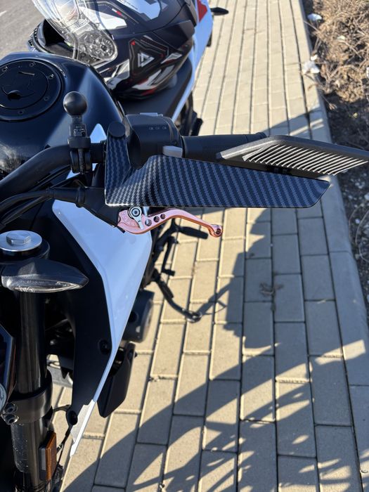 KTM duke 390cc 2022 in stare foarte buna km putini pret bun o vand pentru a mi cumpara un motor mai mare