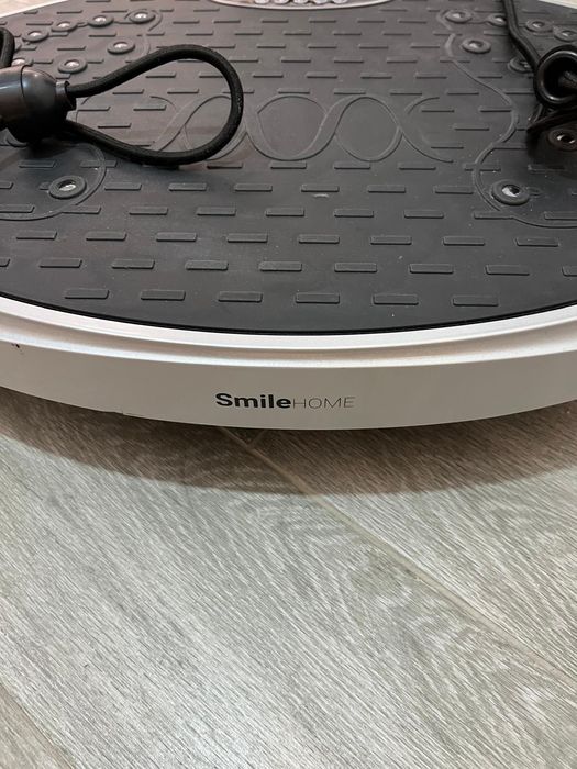 aparat de fitness tip platforma vibratoare SmileHome