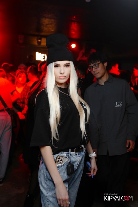 Парик длинный новый