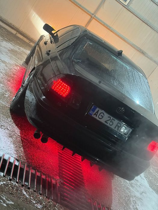 Se  vinde BMW E46