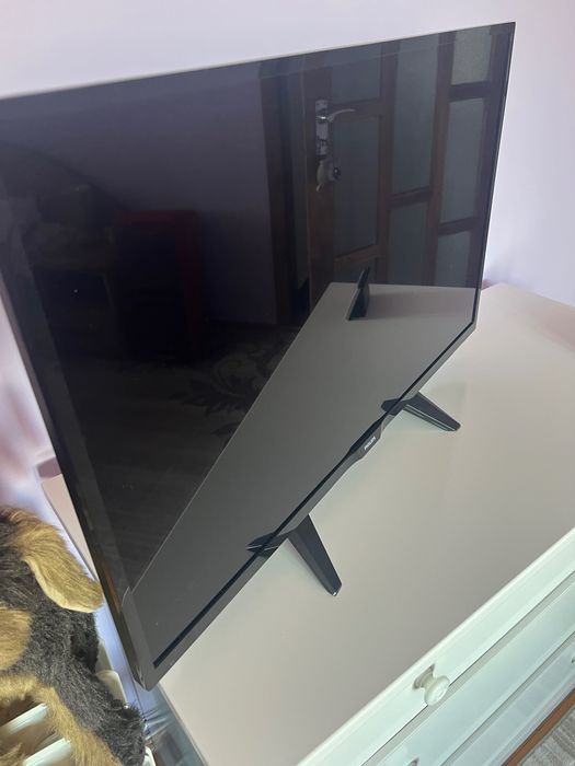 Vând televizor marca Philips full HD. Diagonala 80