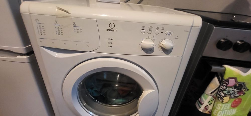 Indesit пералня в много добро състояние, като нова.