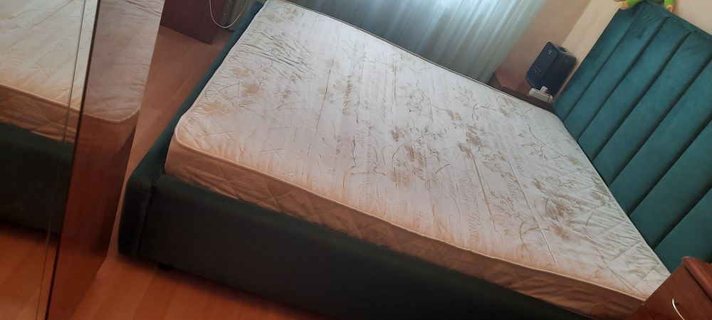 Продам матрас б/у
