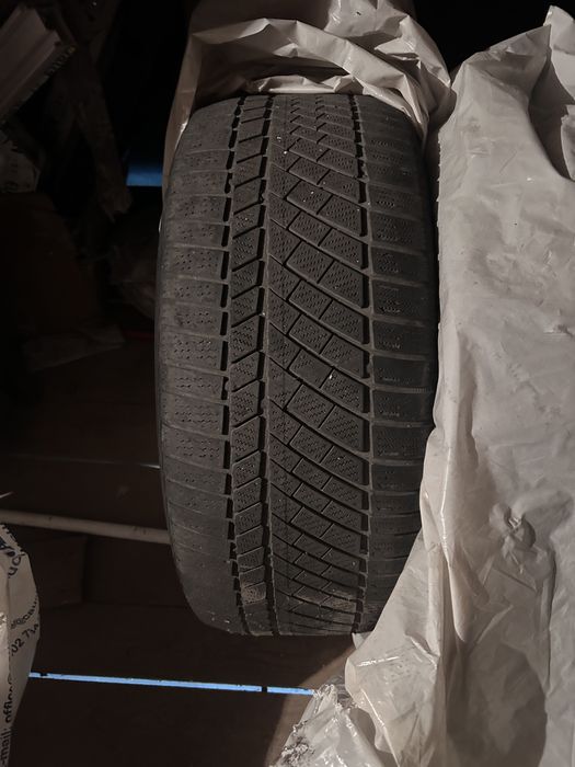 Anvelope iarna 275/45/20 305/40/20