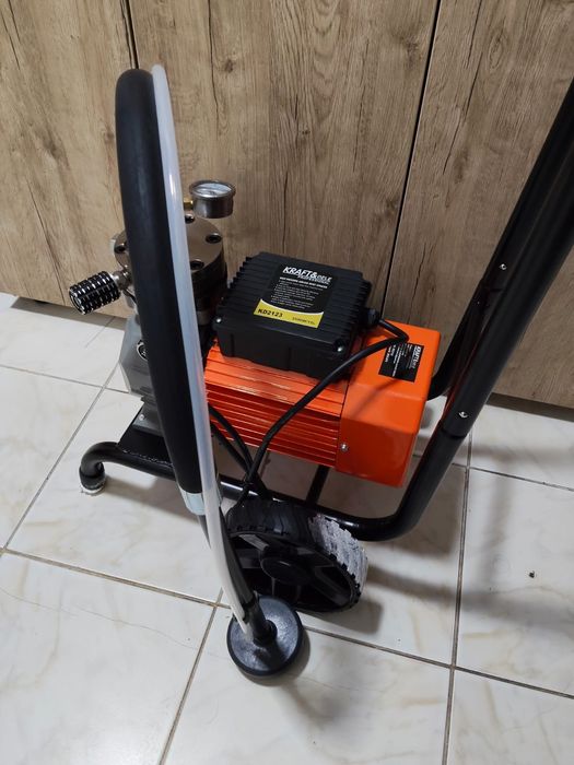 Pompă de zugrăveli profesională