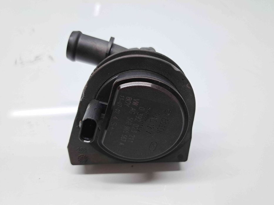 Pompa recirculare apa Volkswagen Golf 7 (5G) [Fabr 2014-prezent] 5G096