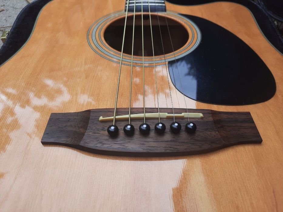 Гитара электроакустика Takamine EG320SC