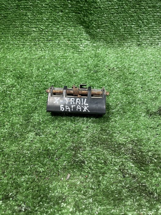 Ручка багажника Ниссан Икстрейл икс-трейл Nissan X-trail х-трейл т30