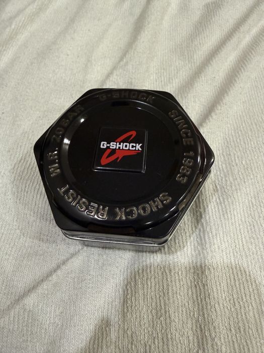 Часовник G-shock