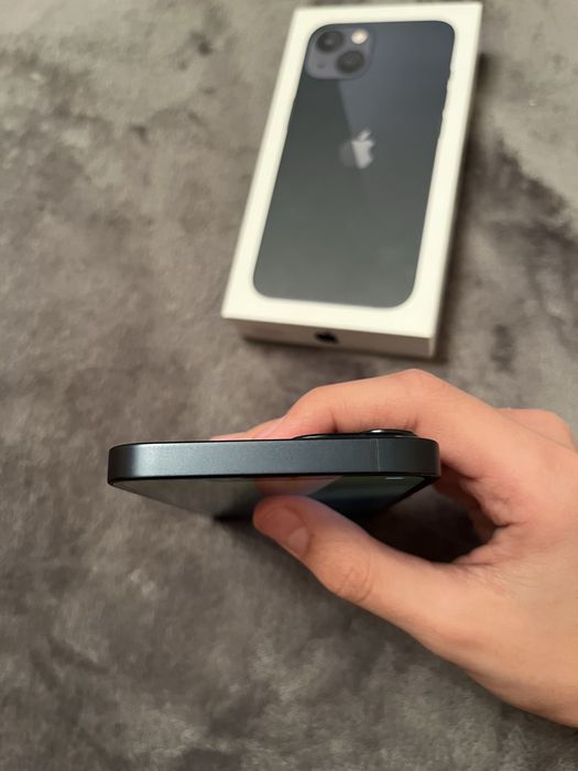 Продам Iphone 13 128g