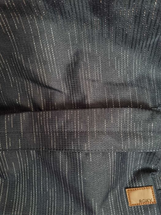 Нова раница Roxy