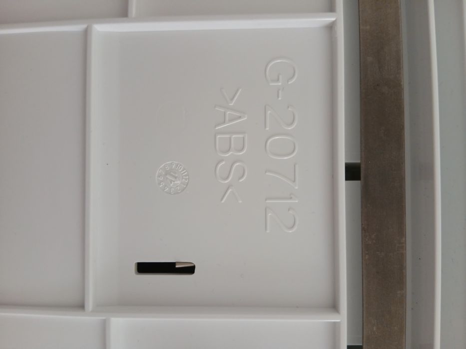 Dispenser prosop hartie Profesional CWS