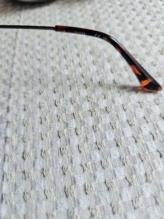 Слънчеви очила на Guess