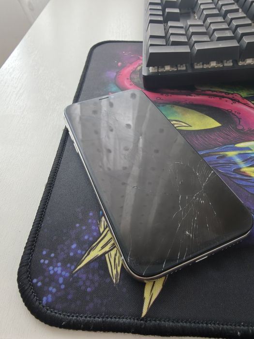iPhone X - Ничего
