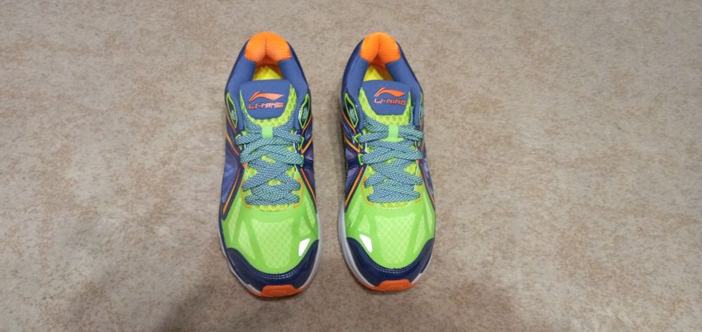 Новые редкие Лининг, 44 размер