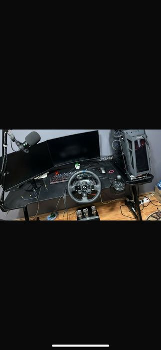 Vând volan Logitech g923