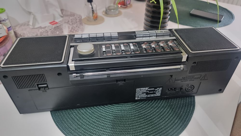 Boombox radio casetofon Universum  CTR-1358 Impecabil !
