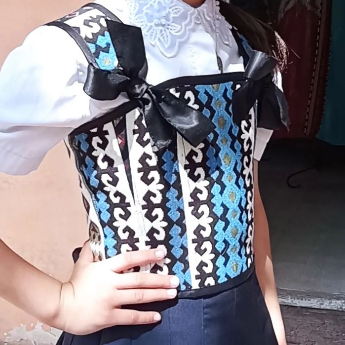 Платья , национальные костюмы