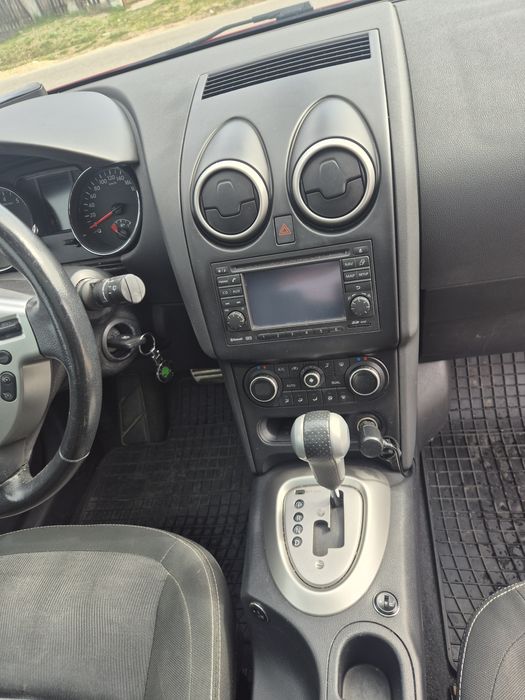 Nissan Qashqai Benzina MPI Automat proprietar.