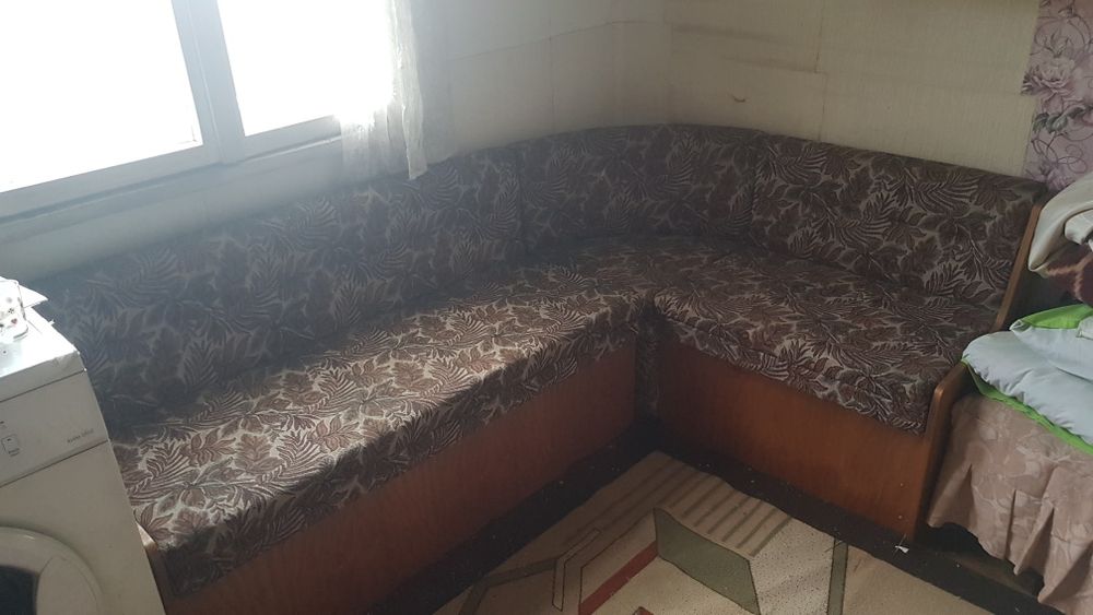 Кухненски дървен ъгъл с текстил