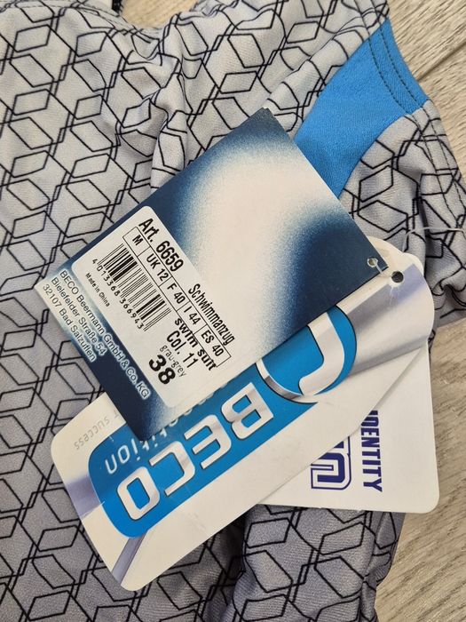 Чисто нов, тренировъчен бански - 38 размер