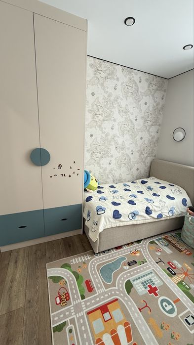 Продам шкаф в детскую