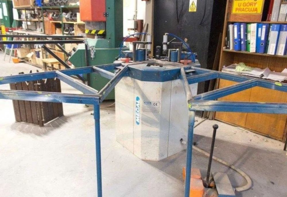 Автоматична ъглонабивна машина MECAL - Италия