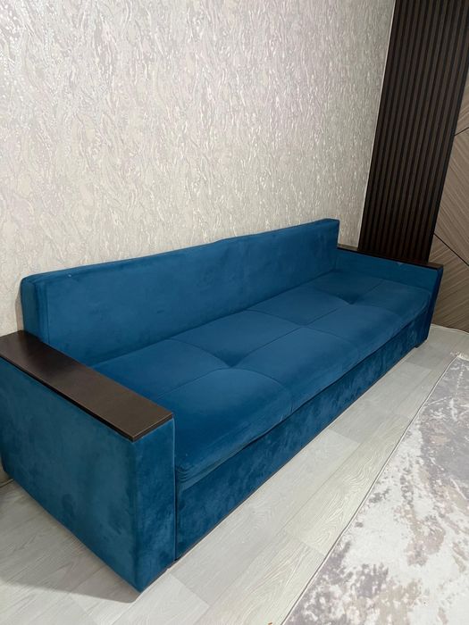 Продам диван в хорошем состоянии