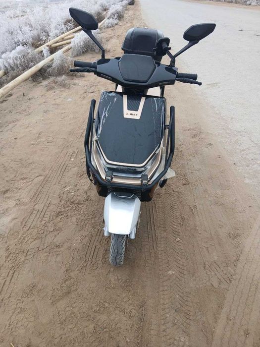 Elektr zaryadli Skuter