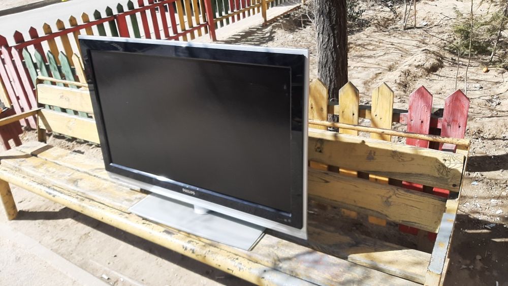 продам телевизор Phillips