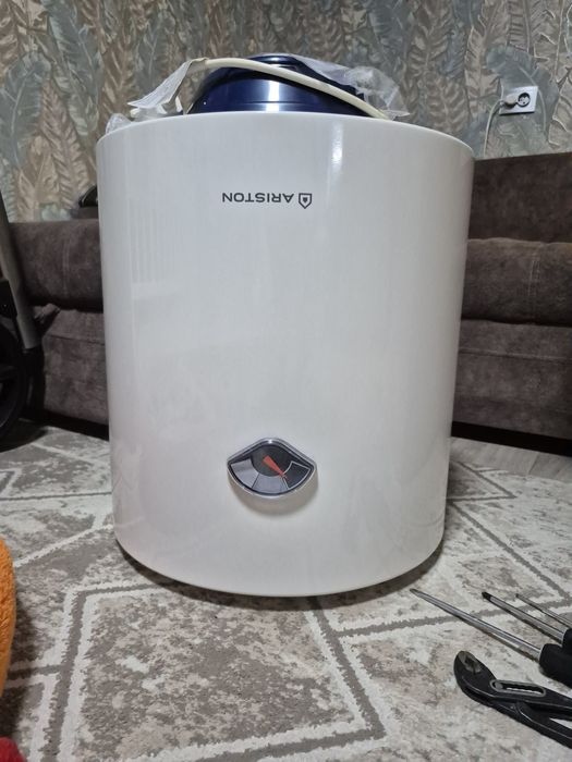 Продам водонагреватель