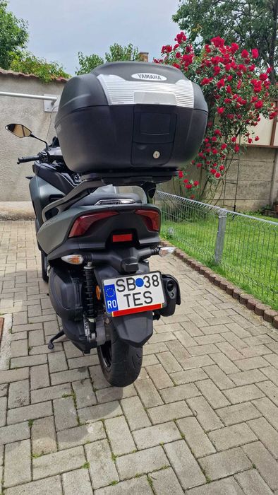 Yamaha Tricity 300, prima inmatriculare dec.2021, impecabila, permis conducere categ B